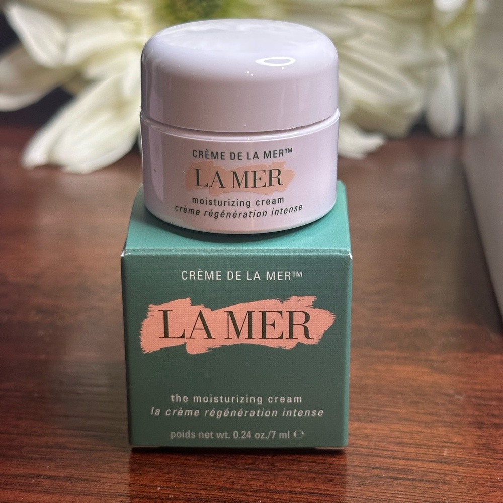 La Mer Moisturizing Cream - 7ML /.24 oz new boxed (.5oz MSRP IS $100)